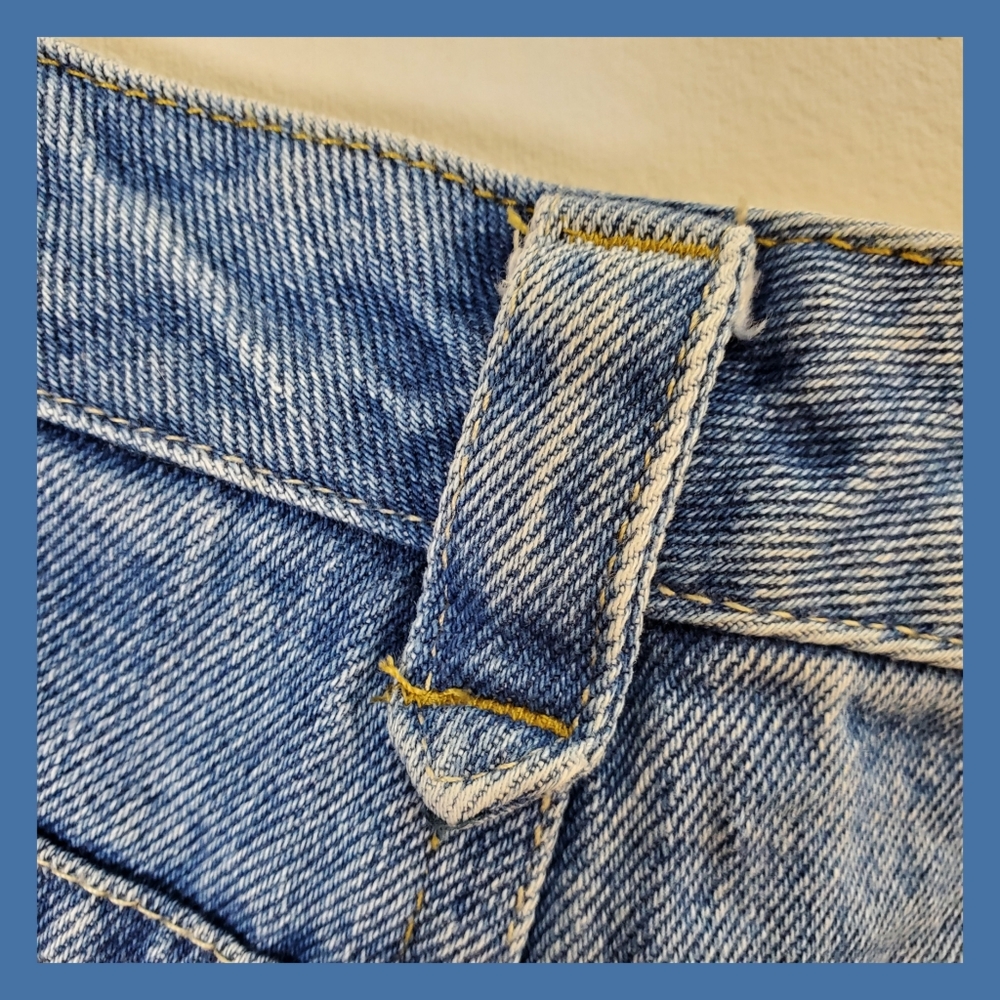 Vtg jean shorts - Picture 6 of 13